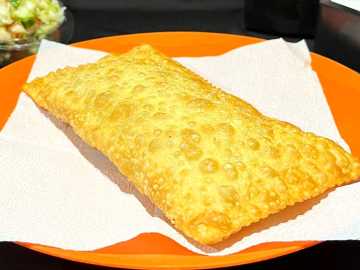 Pastel de Frango e Catupiry 